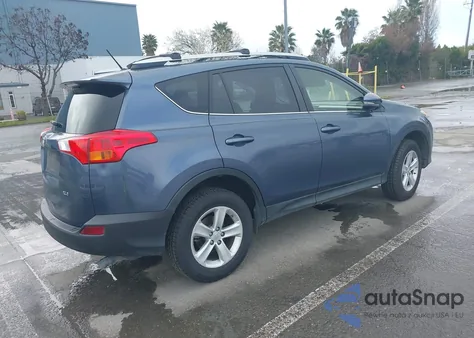 2013 Toyota Rav4 Xle z USA, uszkodzony, nr VIN JTMWFREV2D5011057
